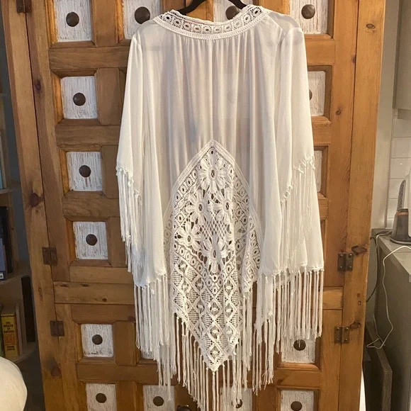 Torrid White Crochet Lace-Trimmed Kimono Cover-up Size 1-2 (XL XXL) - Picture 3 of 5